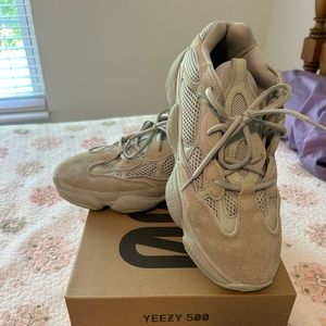 Yeezy 500 Gently worn